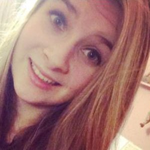 Kimmi Smiles, 34 (Estrelas do YouTube)