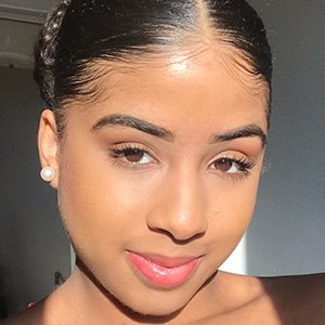 Kinsley Deborrah, 30 (Instagram明星)