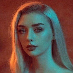 Kira Conley image 5