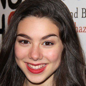 Kira Kosarin, 28 (電視女演員)