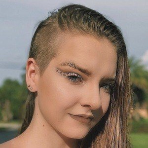 Kira Watt, 21 (TikTok明星)