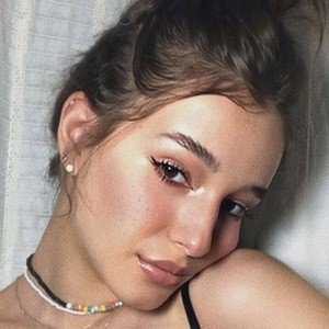 Kiria Malheiros, 21 (电视女演员)