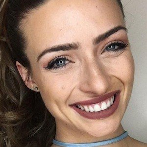 Kirsten Collins, 31 (流行歌手)