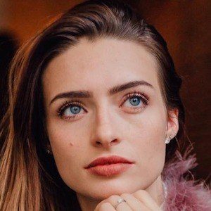 Kirsten Collins, 31 (Cantante pop)