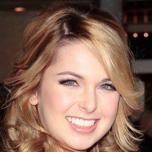 Kirsten Prout image 3