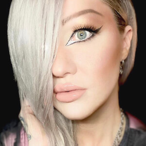 Kirsty Meakin, 47 (YouTube明星)