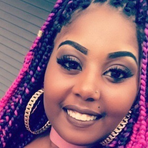 Kiyanna Bygrave, 32 (现实之星)