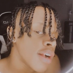 klarue3, 23 (TikTok明星)