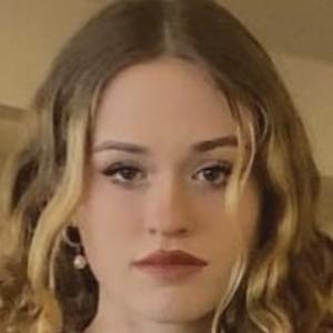 KORA, 21 (TikTok明星)