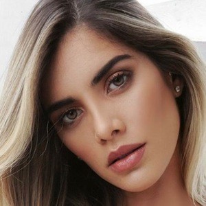 Korina Rivadeneira, 32 (现实之星)
