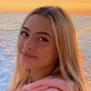 Kornelia Ski, 21 (TikTok Star)