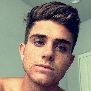 Kostas García, 30 (YouTube明星)