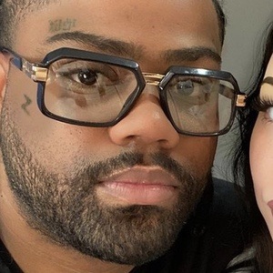 Krimsowoff, 30 (TikTok Star)