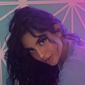 Kristen Kash image 3