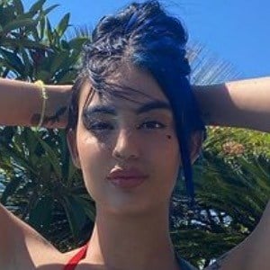 Kristen Kash image 7