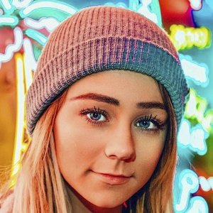 Kristin Farina, 28 (Dancer)