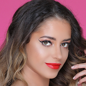 Kristina Urribarres, 35 (YouTube Star)