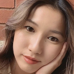 Kristine Fel image 5