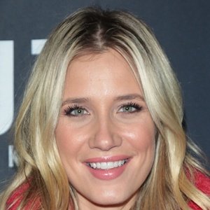 Kristine Leahy, 39 (电视节目主持人)