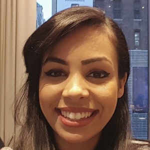 Krystal Lora image 7