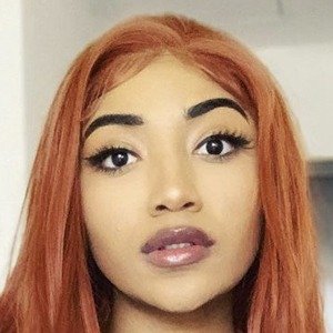 Krystalogy, 27 (YouTube Star)
