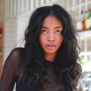 Kyal Legend, 26 (Телеактриса)