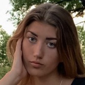 Kyara Davies image 6