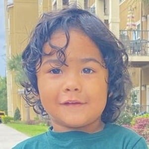 Kyius Trench image 4