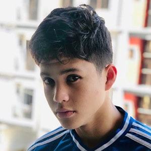 Kyle Echarri image 3