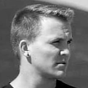 Kyler Holland, 30 (YouTube明星)