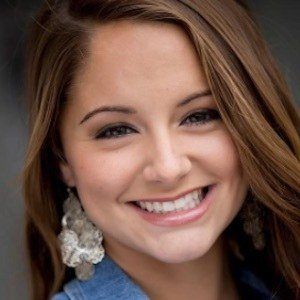 Kylie Crockett, 26 (Family Member)