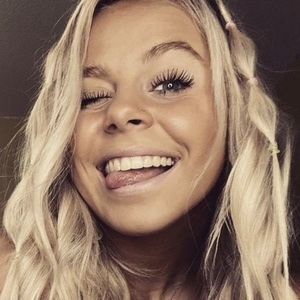 kynleeedwards1, 25 (TikTok Star)