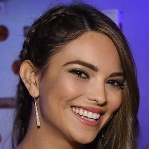 Kyra Santoro, 32 (模特)