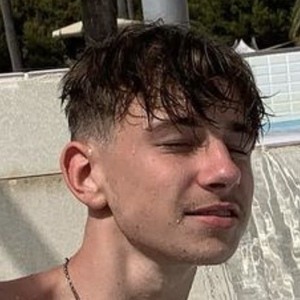 l1nzo, 22 (TikTok Star)