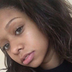 Laceilea, 25 (Vine Star)