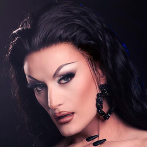 Lady Camden, 35 (现实之星)