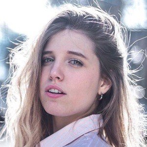 Laia Oli, 25 (YouTube明星)