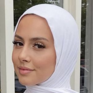 Laila Tahri, 28 (Instagram Star)