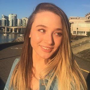 Laine Taylor image 3