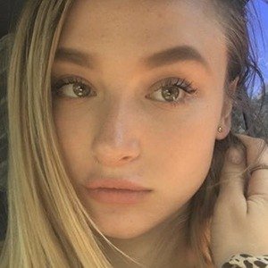 Laine Taylor, 23 (YouTube明星)