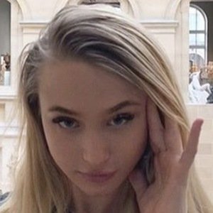 Laine Taylor, 23 (YouTube Star)