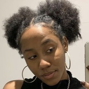 Laise Pereira, 23 (TikTok Star)