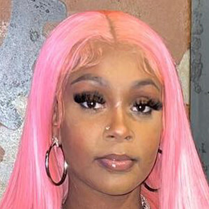 La'keira, 28 (TikTok Star)