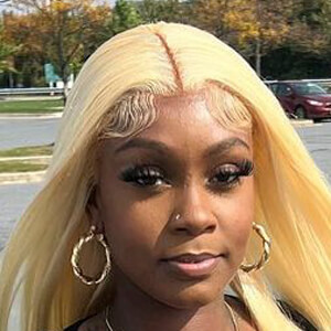 La'keira, 28 (TikTok Star)