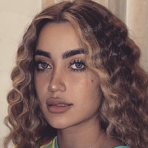 Lama Shreif, 28 (Chanteur de musique du monde)