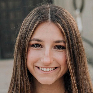 Lana Carter, 20 (TikTok Star)