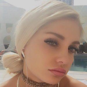 Lana Scolaro, 30 (Instagram Star)