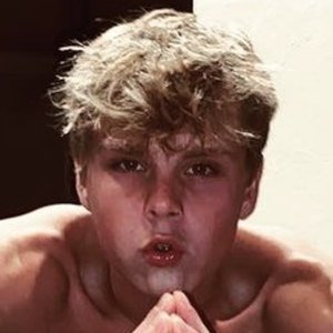 Landen Bragg, 23 (TikTok明星)