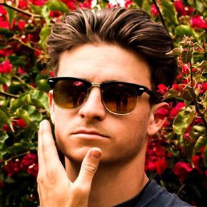 Landon Cloes, 27 (YouTube明星)