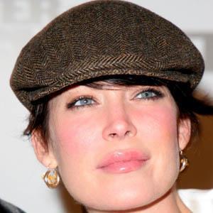 Lara Flynn Boyle image 3